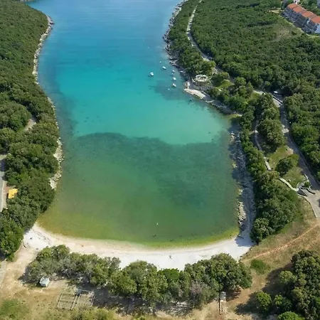 Daire Mara, Duga Uvala Istria