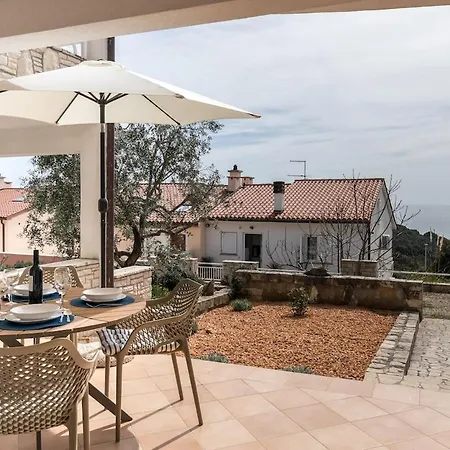 Daire Mara, Duga Uvala Istria *